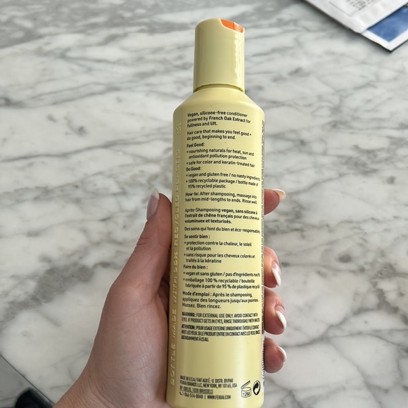 Brand new Fekkai full blown conditioner - Picture 2 of 2